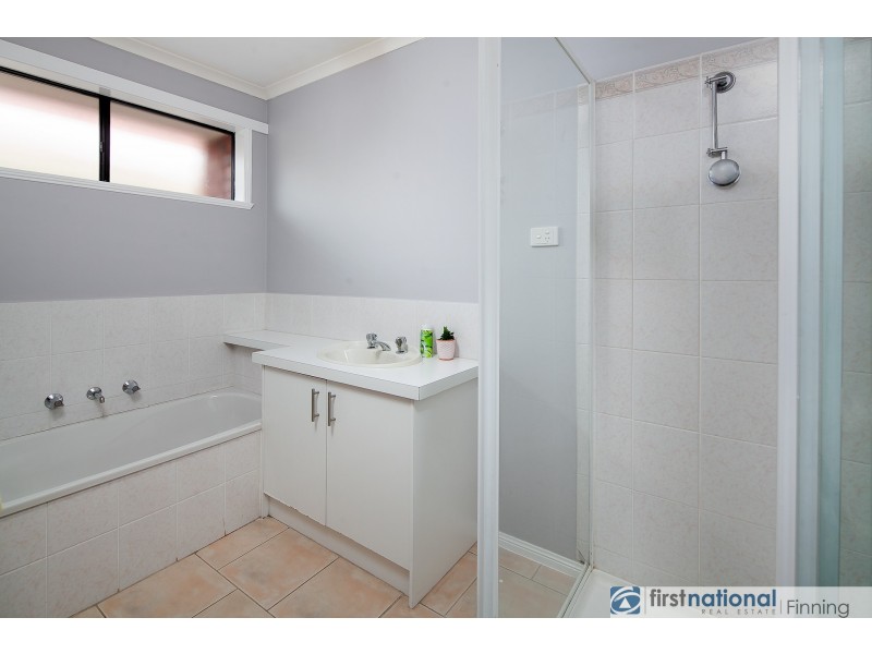 22 Montrose Way, Cranbourne West VIC 3977