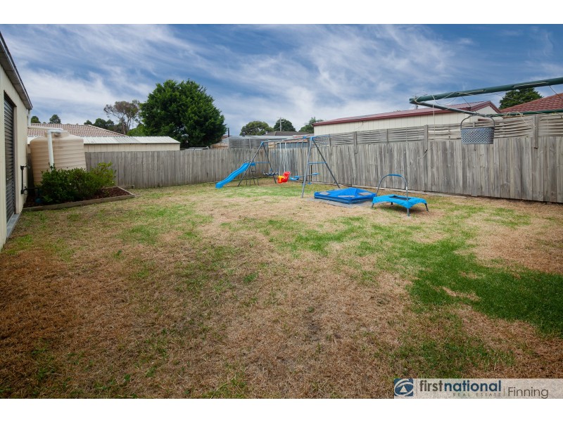 22 Montrose Way, Cranbourne West VIC 3977