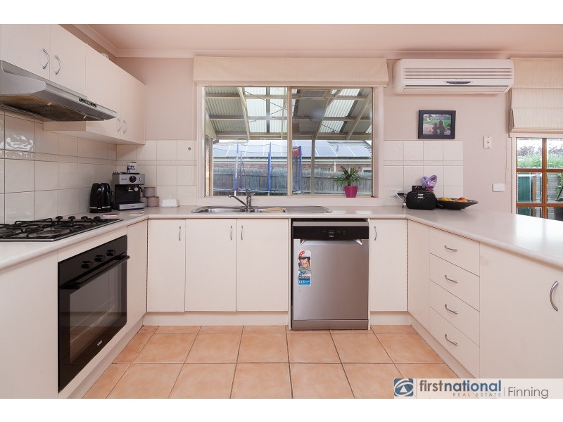 11 Saunton Drive, Cranbourne VIC 3977