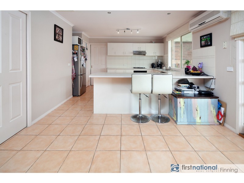 11 Saunton Drive, Cranbourne VIC 3977