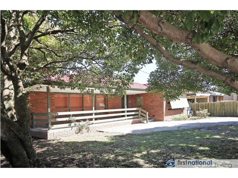 12 Roma Avenue, Cranbourne VIC 3977