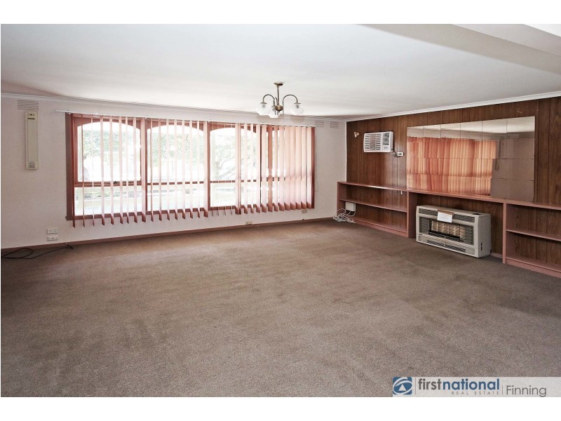 12 Roma Avenue, Cranbourne VIC 3977