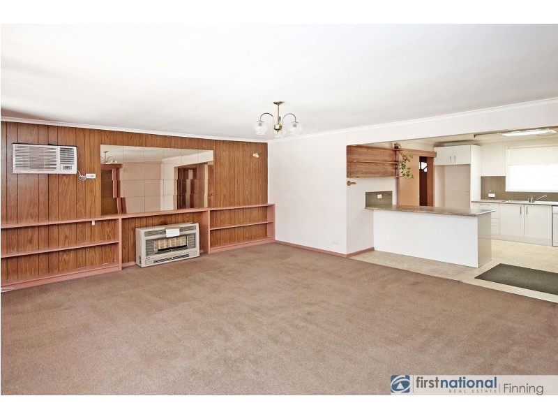 12 Roma Avenue, Cranbourne VIC 3977