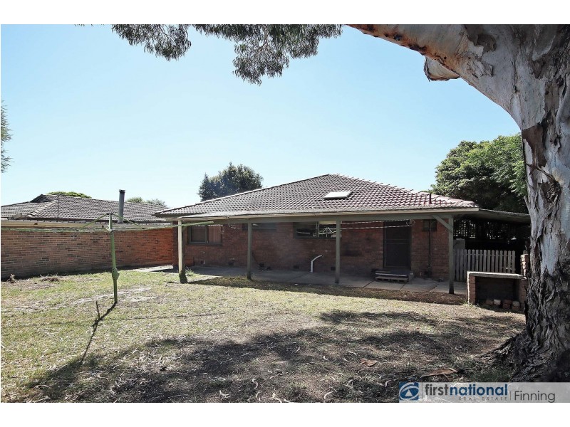 12 Roma Avenue, Cranbourne VIC 3977