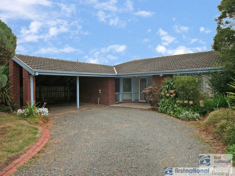 59 Lawless Drive, Cranbourne North VIC 3977