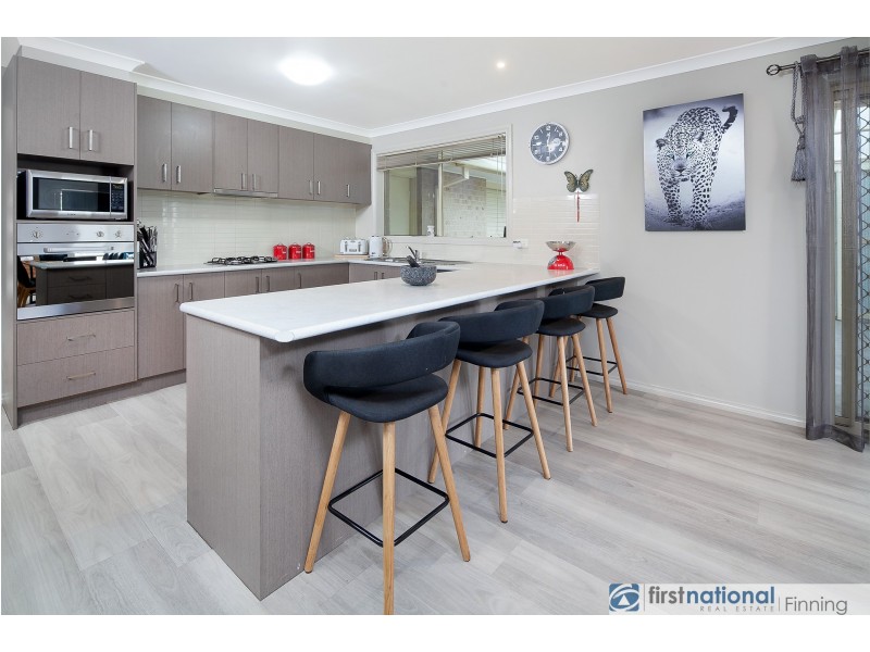 5 Donohue Street, Cranbourne East VIC 3977