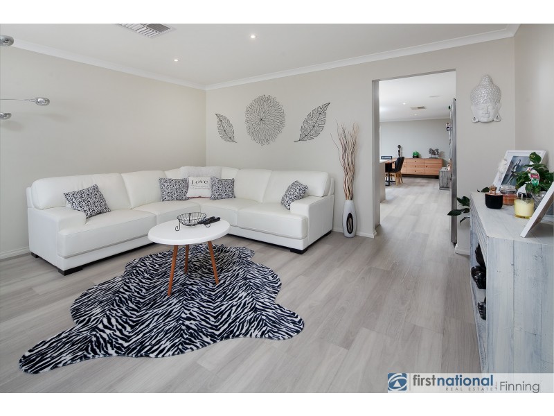 5 Donohue Street, Cranbourne East VIC 3977