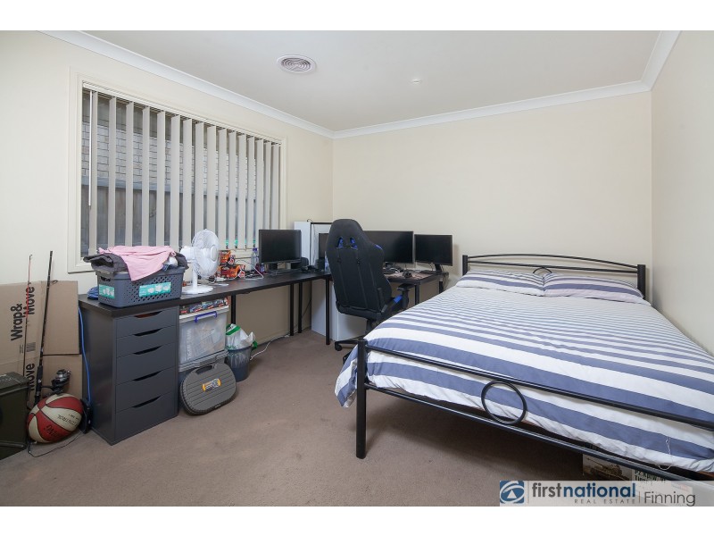 5 Donohue Street, Cranbourne East VIC 3977