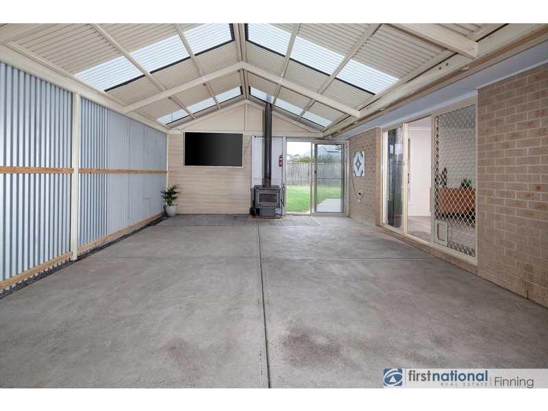 5 Donohue Street, Cranbourne East VIC 3977