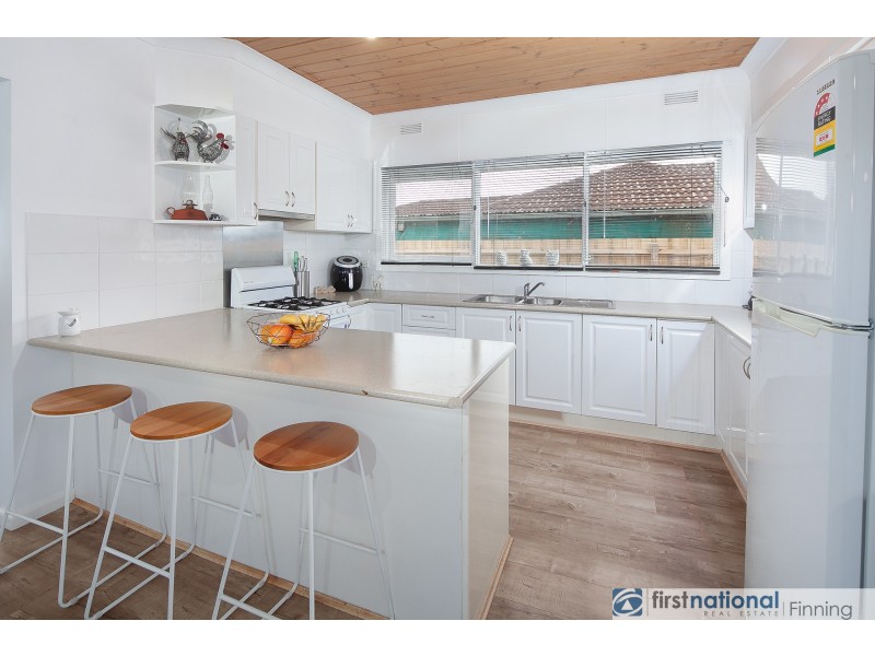 19 Campbell Parade, Cranbourne VIC 3977