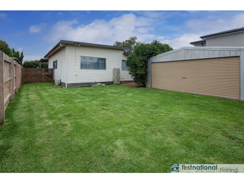 19 Campbell Parade, Cranbourne VIC 3977