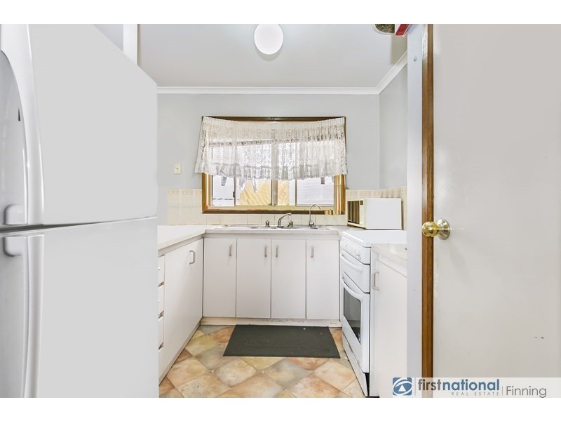 6 Glenn Close, Cranbourne West VIC 3977