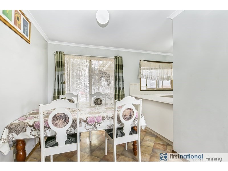 6 Glenn Close, Cranbourne West VIC 3977