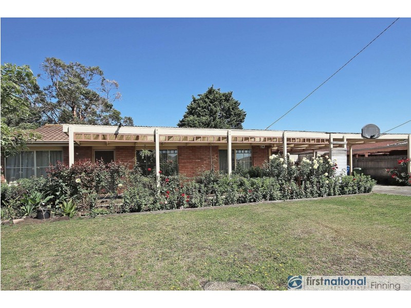 6 Glenn Close, Cranbourne West VIC 3977