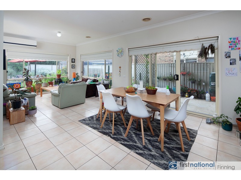 20 Fetlock Lane, Cranbourne East VIC 3977