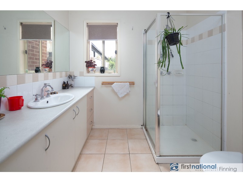 20 Fetlock Lane, Cranbourne East VIC 3977