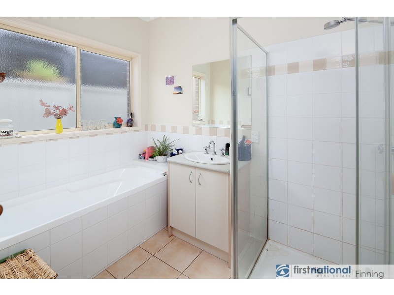 20 Fetlock Lane, Cranbourne East VIC 3977