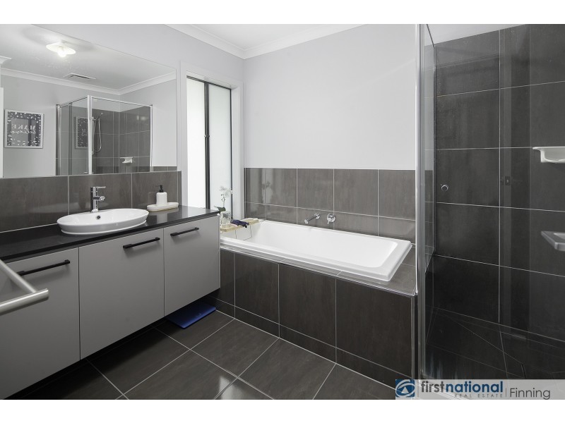 56 Hyde Avenue, Clyde North VIC 3978