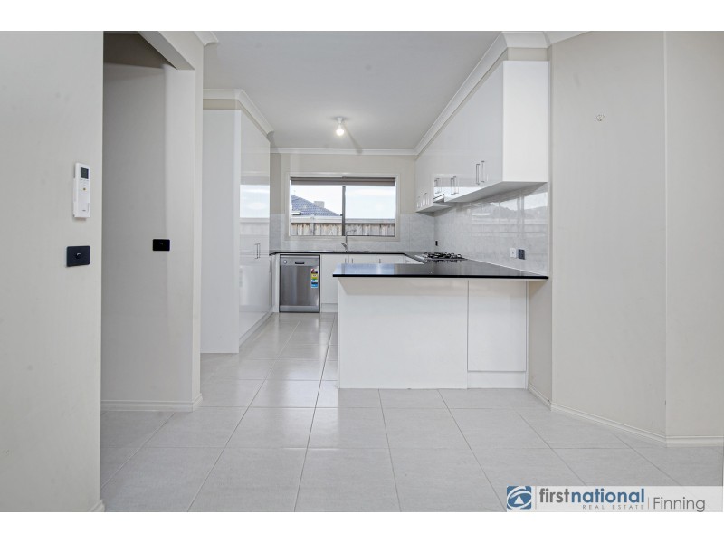 23 Gemma Street, Cranbourne East VIC 3977