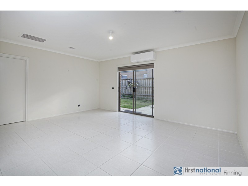 23 Gemma Street, Cranbourne East VIC 3977