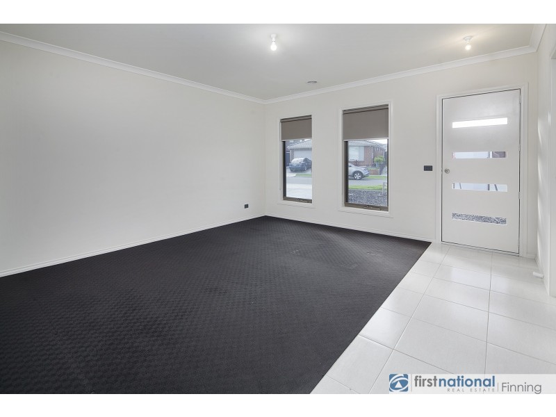 23 Gemma Street, Cranbourne East VIC 3977