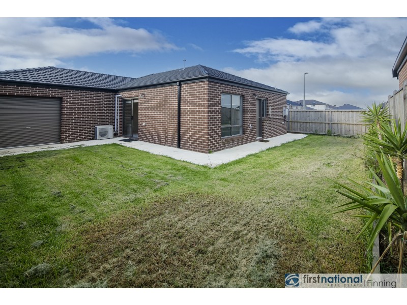 23 Gemma Street, Cranbourne East VIC 3977