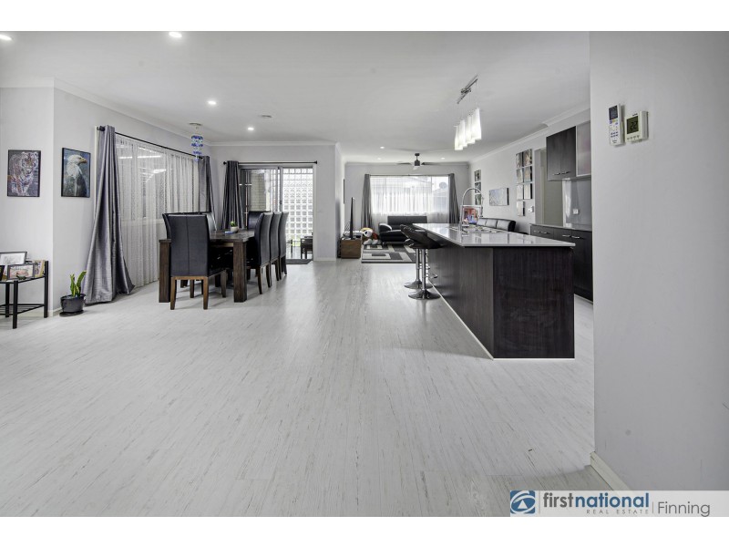 35 Lineham Drive, Cranbourne East VIC 3977