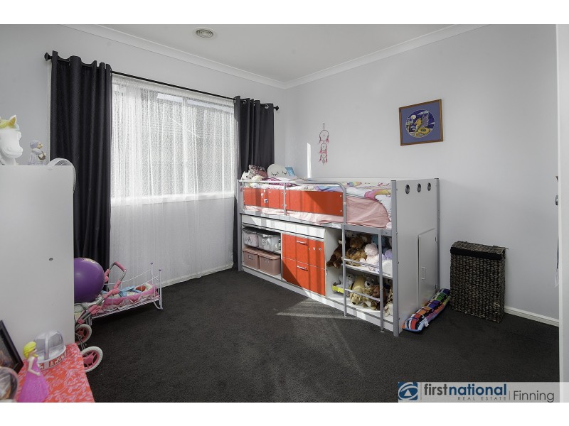 35 Lineham Drive, Cranbourne East VIC 3977