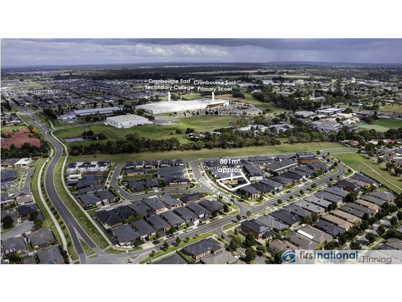 6 Godfrey Avenue, Cranbourne East VIC 3977