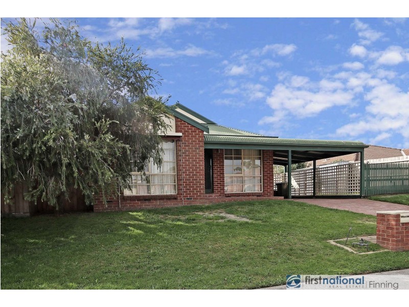31 Hamilton Drive, Cranbourne North VIC 3977