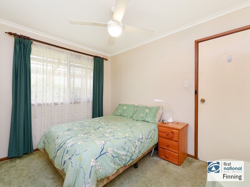 9 Gray Street, Cranbourne North VIC 3977