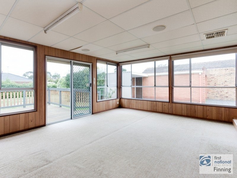 9 Stawell Street, Cranbourne VIC 3977