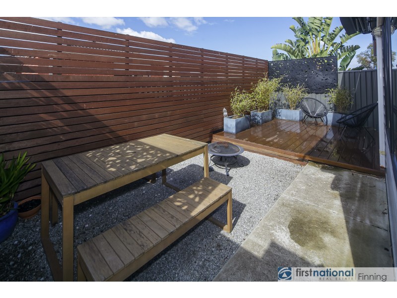 33 Artfield Street, Cranbourne East VIC 3977