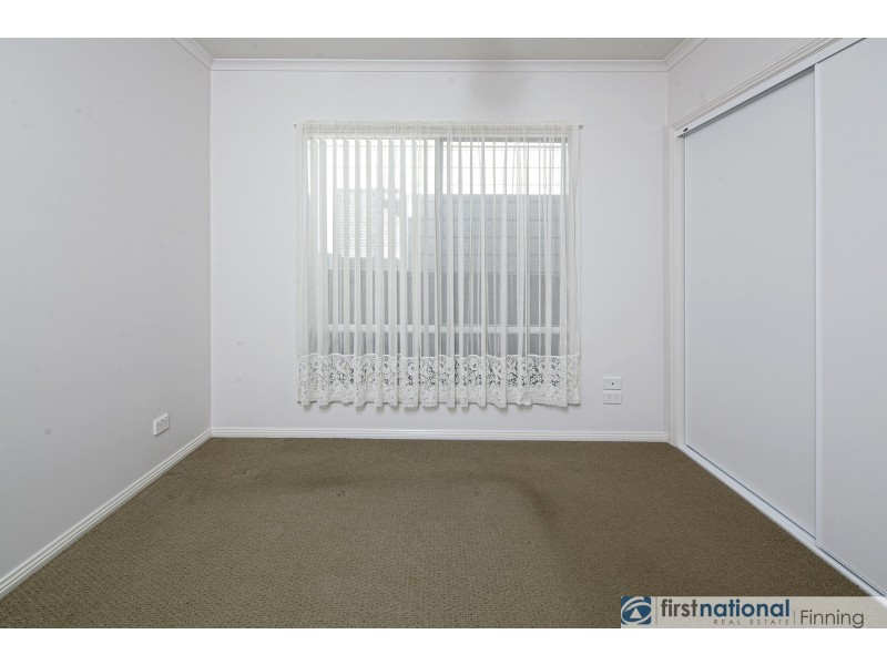 16/2 Cameron Street, Cranbourne East VIC 3977