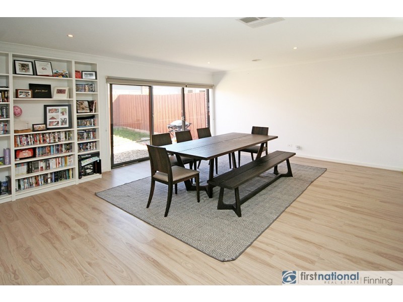 20 Ferrari Drive, Cranbourne East VIC 3977