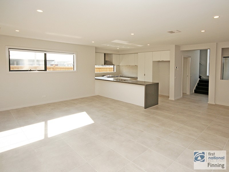 44 Cherrington Avenue, Officer VIC 3809