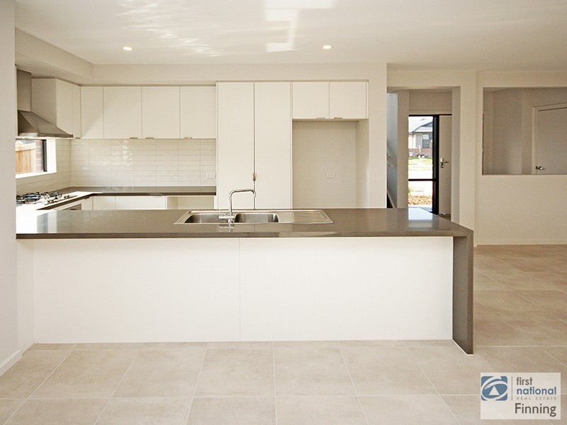 44 Cherrington Avenue, Officer VIC 3809