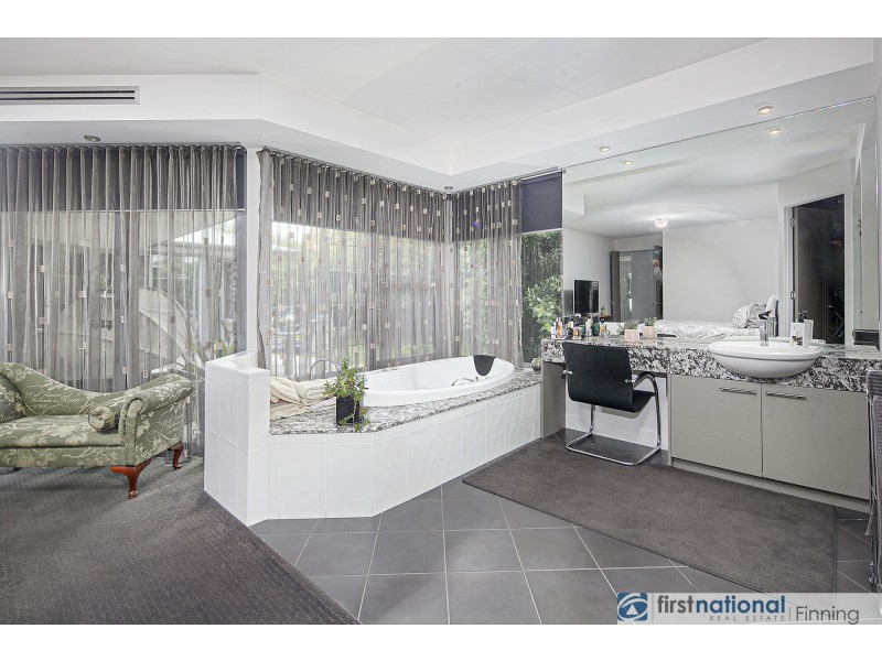 19 Bakewell Street, Cranbourne VIC 3977