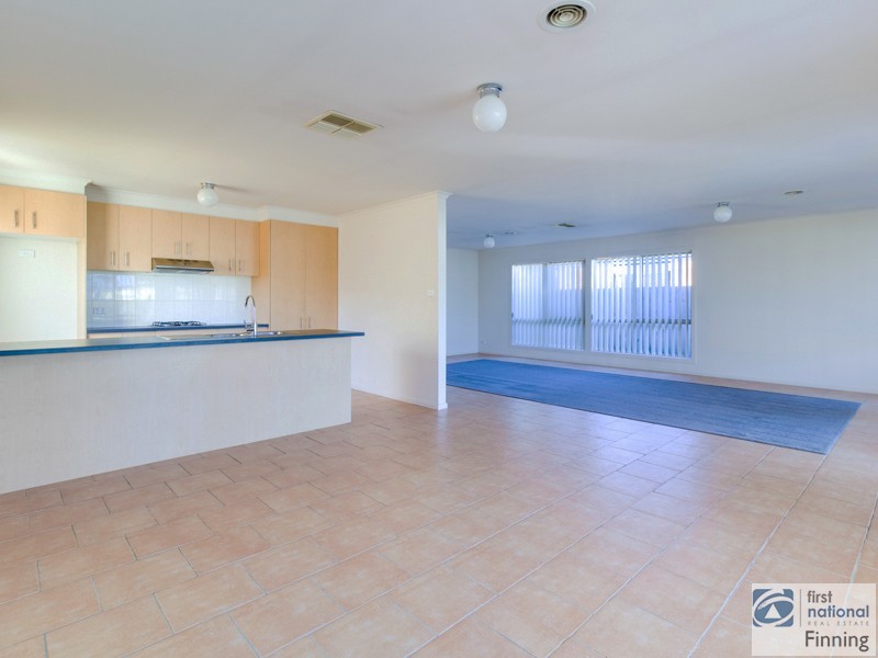 19 Janna Place, Berwick VIC 3806