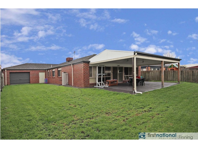 19 Janna Place, Berwick VIC 3806