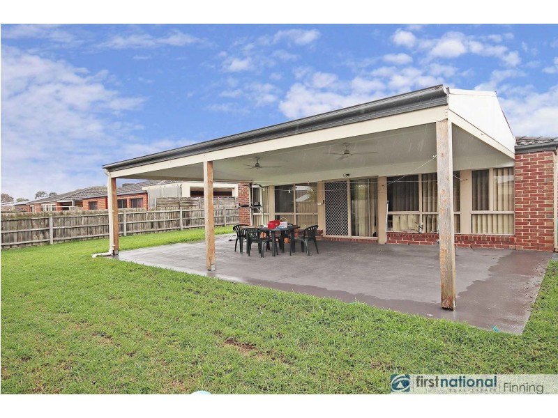 19 Janna Place, Berwick VIC 3806