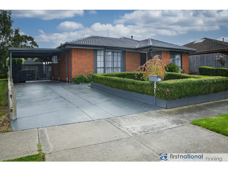 29 Courtenay Avenue, Cranbourne North VIC 3977