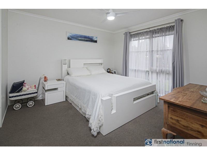 29 Courtenay Avenue, Cranbourne North VIC 3977