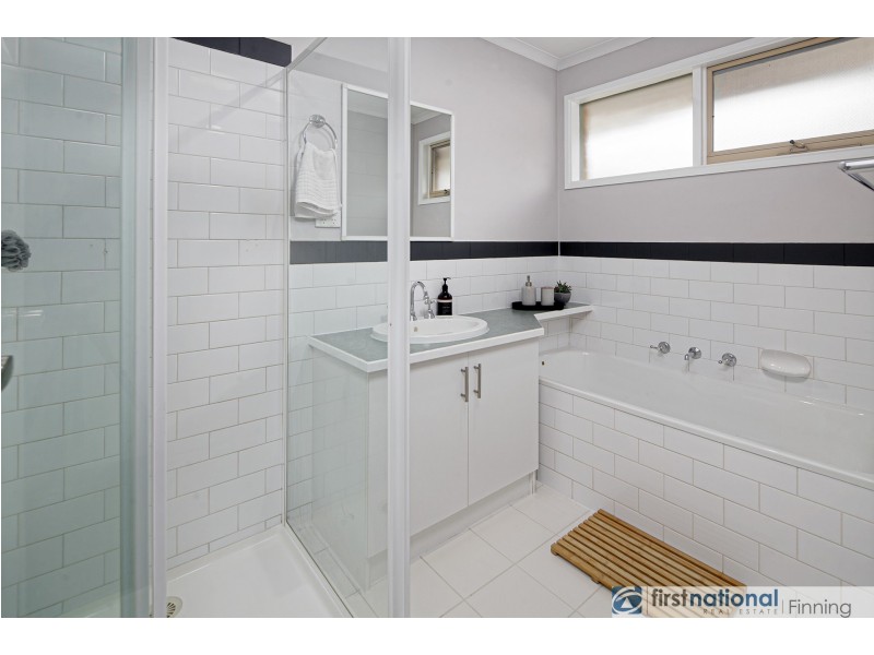 6 Bolwarra Court, Cranbourne West VIC 3977