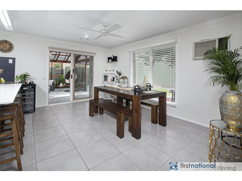 6 Bolwarra Court, Cranbourne West VIC 3977