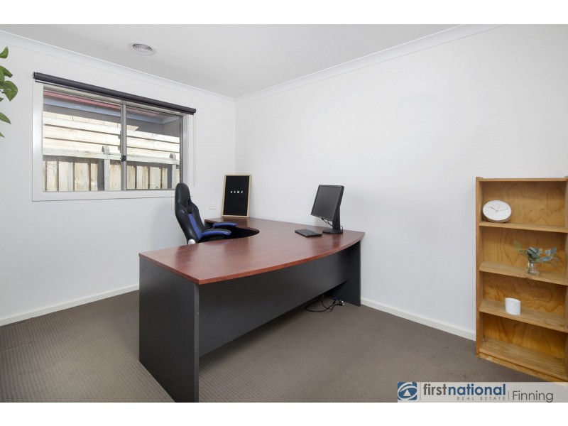 28 Brocker Street, Clyde North VIC 3978