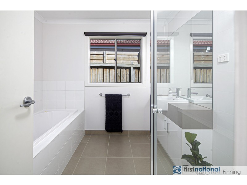 28 Brocker Street, Clyde North VIC 3978