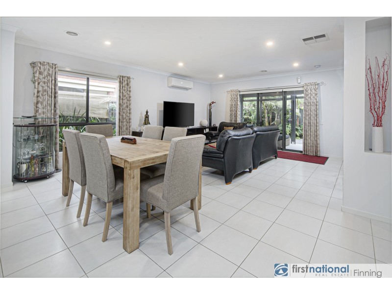 35 Sabel Drive, Cranbourne North VIC 3977