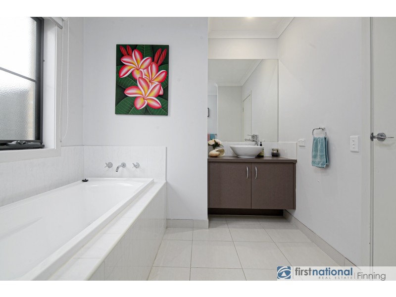 35 Sabel Drive, Cranbourne North VIC 3977