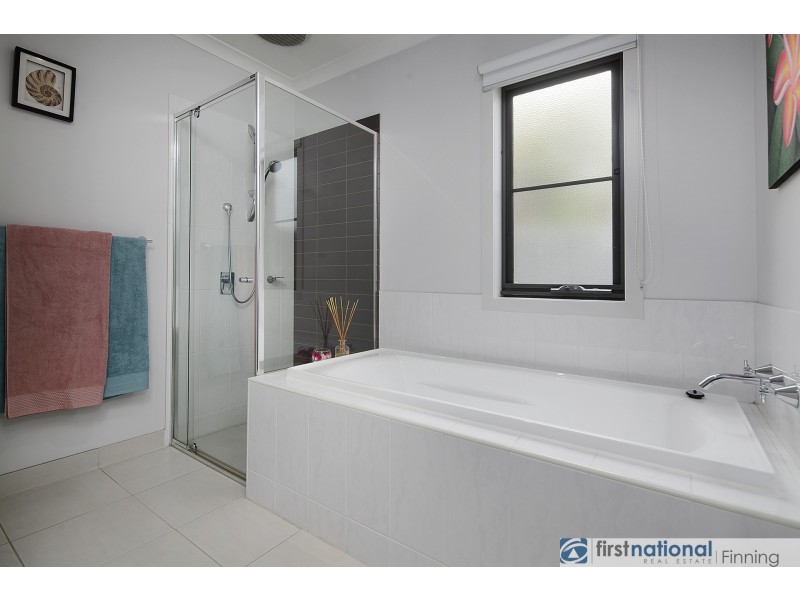 35 Sabel Drive, Cranbourne North VIC 3977